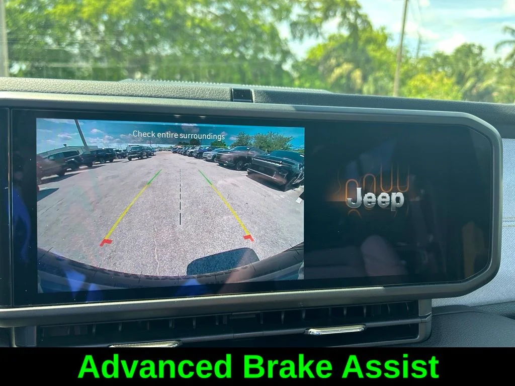 Certified Used 2025 Green Jeep Sport S image 17