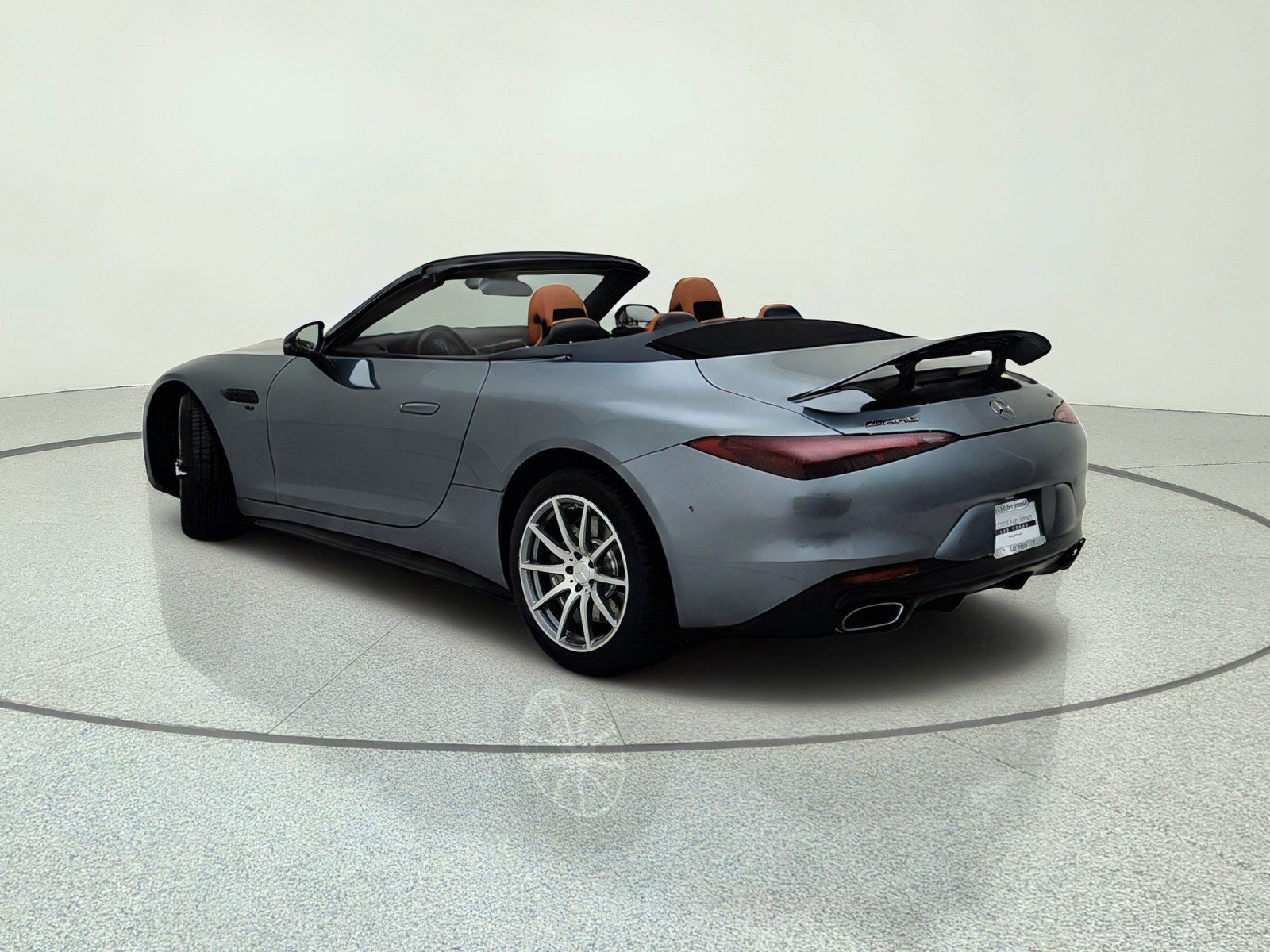 New 2027 Selenite Grey Metallic Mercedes-Benz AMG® SL 43 Roadster image 39