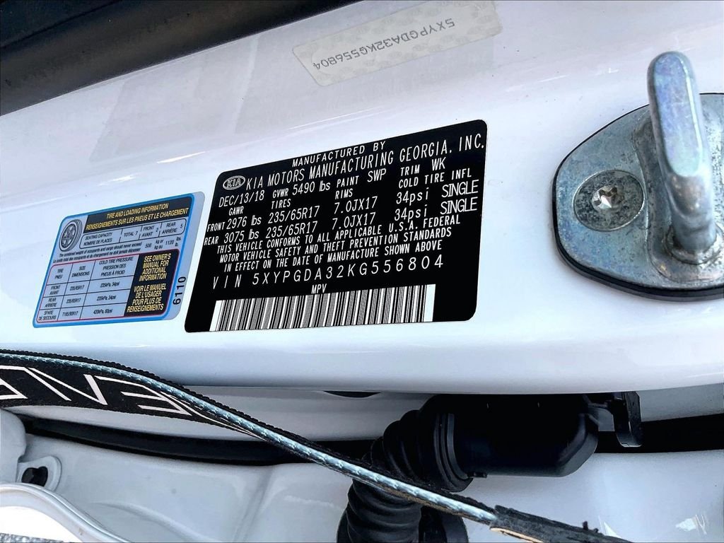 Used 2019 White Kia LX image 35
