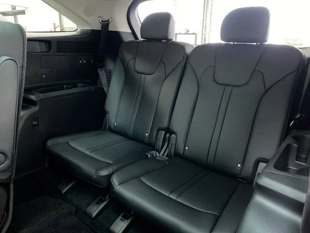 New 2026 Snow White Pearl Kia EX image 36