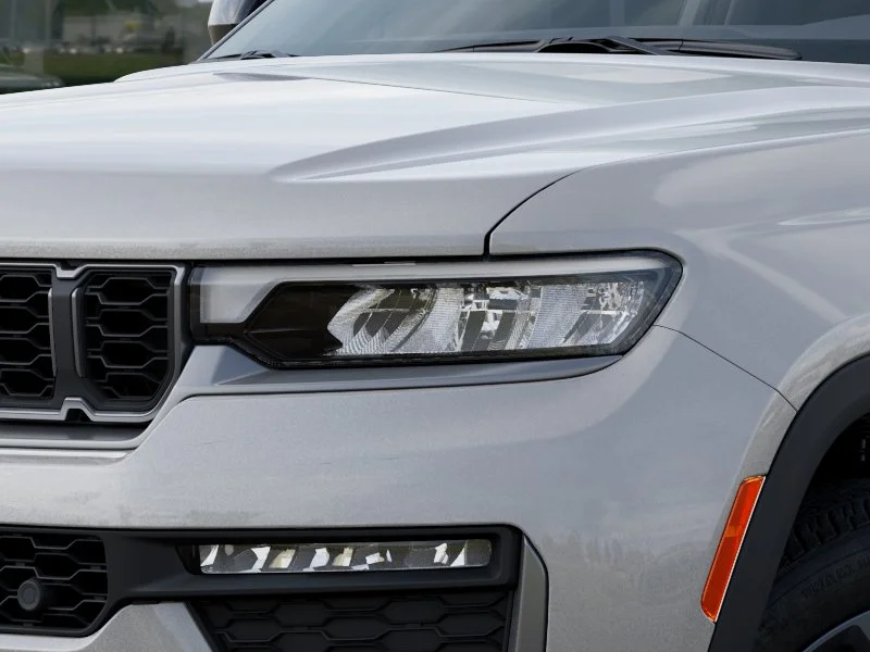 New 2026 Silver Zynith Exterior Paint Jeep 85th Anniversary Edition image 40