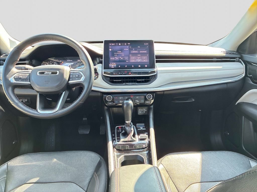 Used 2022 White Jeep Limited image 17