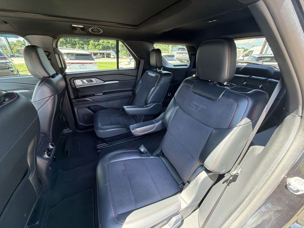 Used 2025 Black Ford ST image 23