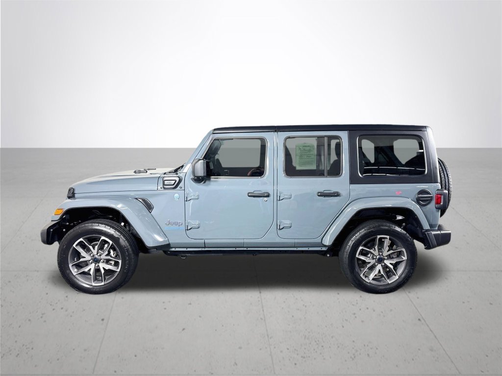 Used 2024 Gray Jeep Sport S 4xe image 10