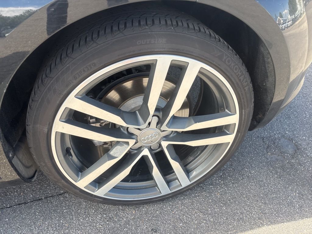 Used 2016  Audi 2.0T image 2