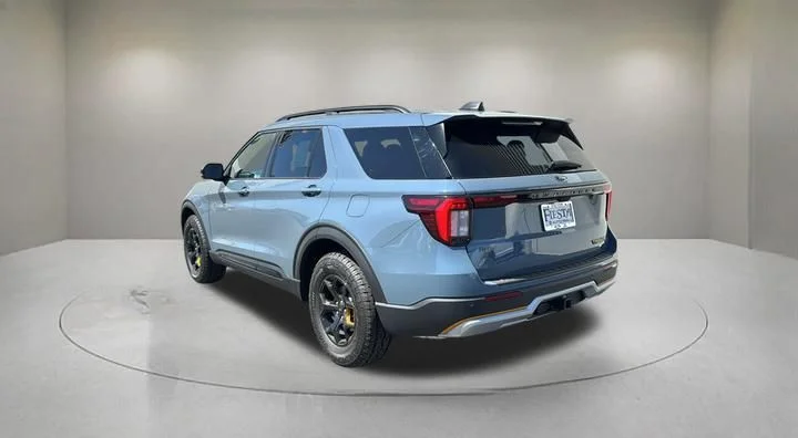 New 2026 Vapor Blue Metallic Ford Tremor® image 2