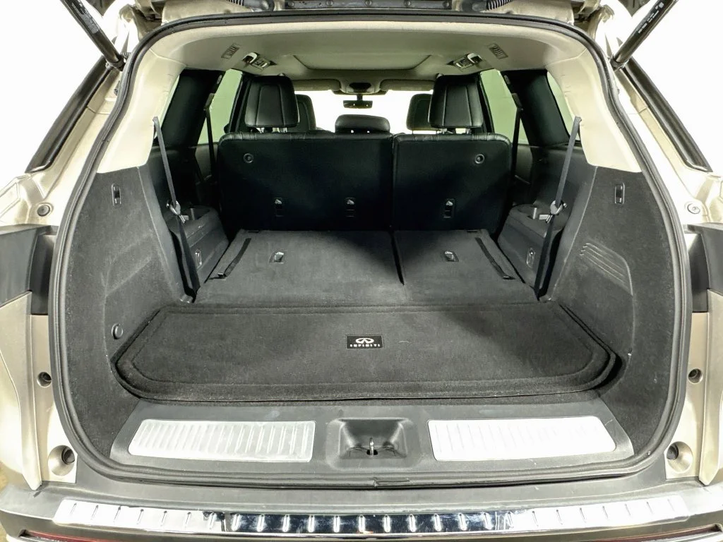 Certified Used 2022 Silver INFINITI LUXE image 34