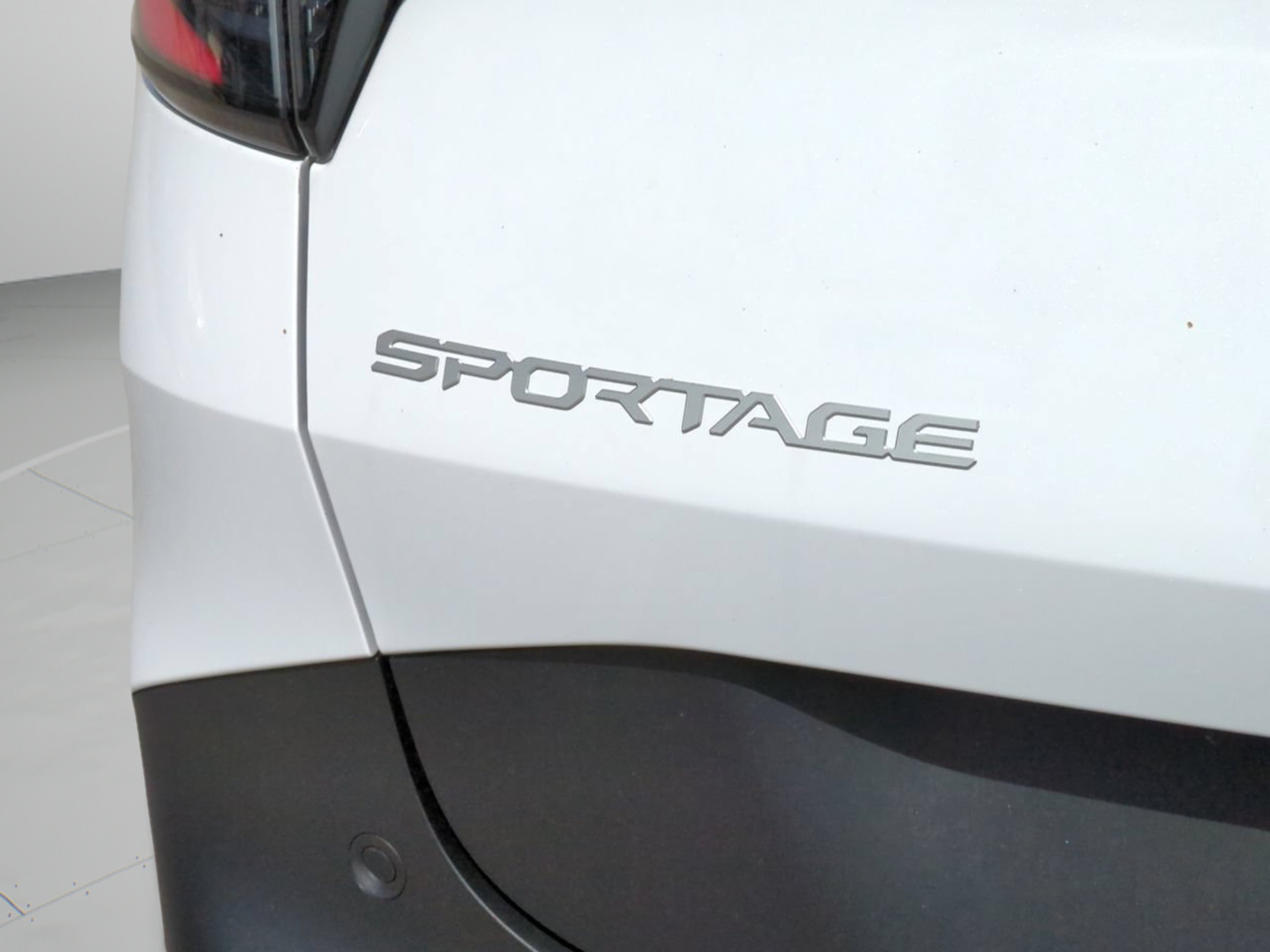 New 2026 Glacial White Pearl Kia EX image 15