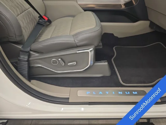 New 2026 Star White Metallic Tri-Coat Ford Platinum® image 12
