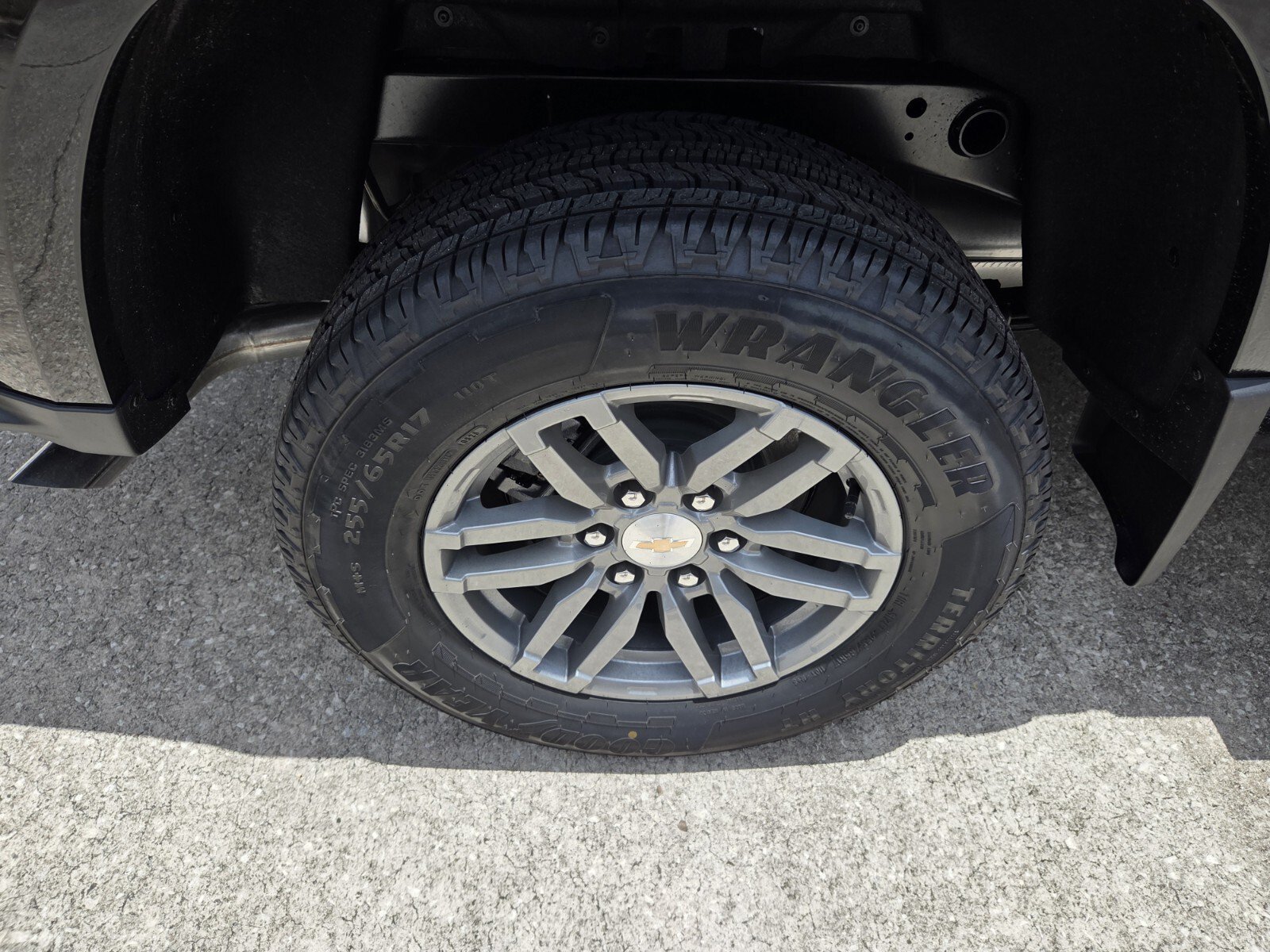 2026 Chevrolet Colorado LT - Photo 11