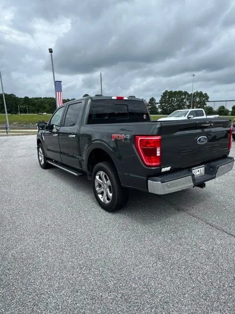Used 2021 Gray Ford XLT image 9