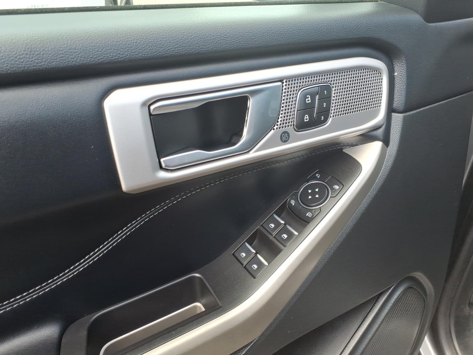 Used 2021 Gray Metallic Ford Limited image 16