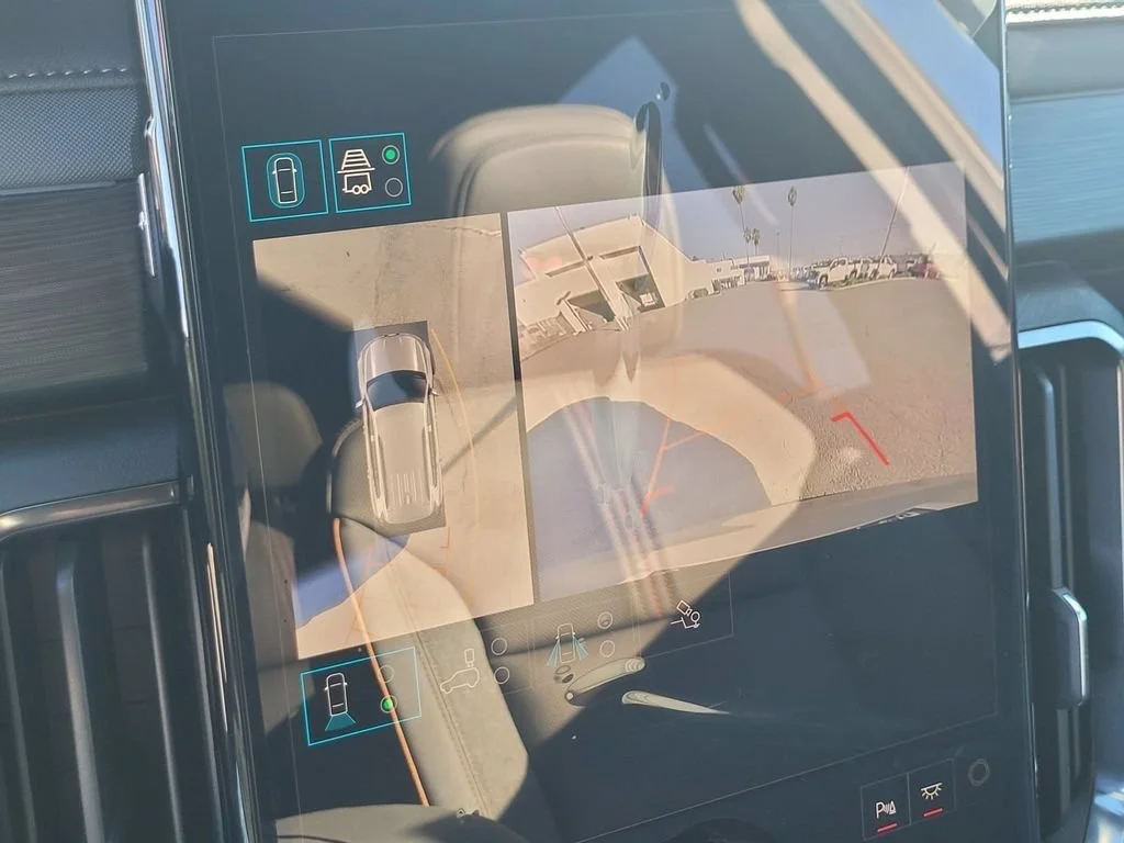 2026 GMC Acadia AT4 - Photo 15