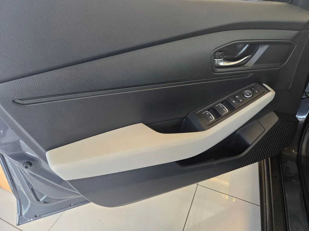 New 2026 Meteorite Gray Metallic Honda LX image 15