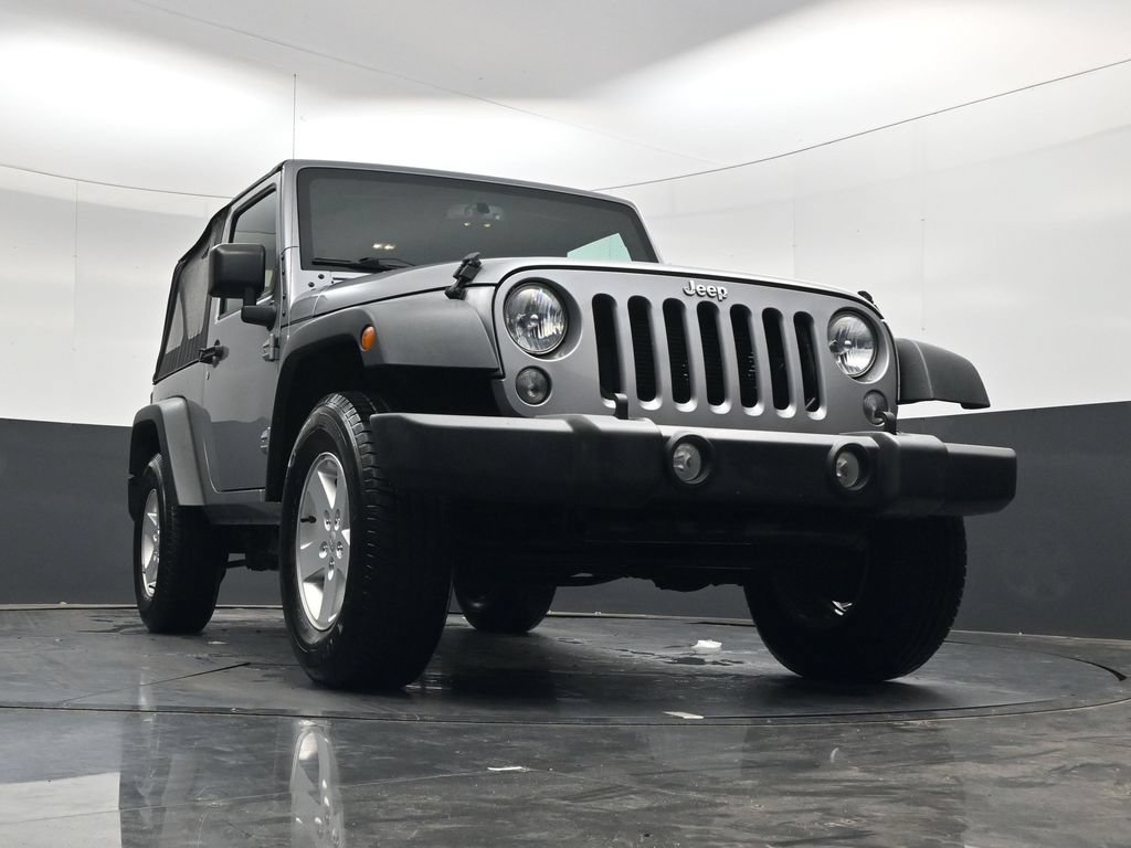 Used 2017 Silver Jeep Sport image 29