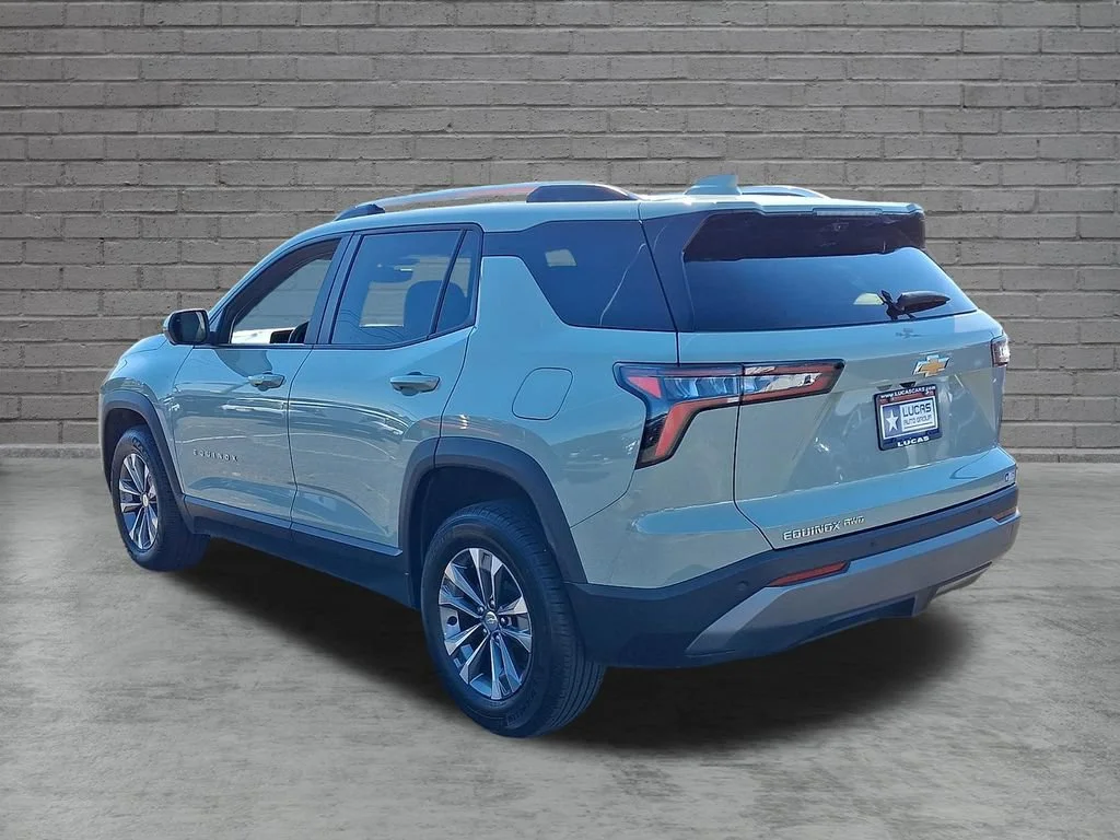 Used 2025 Cacti Green Chevrolet LT image 8
