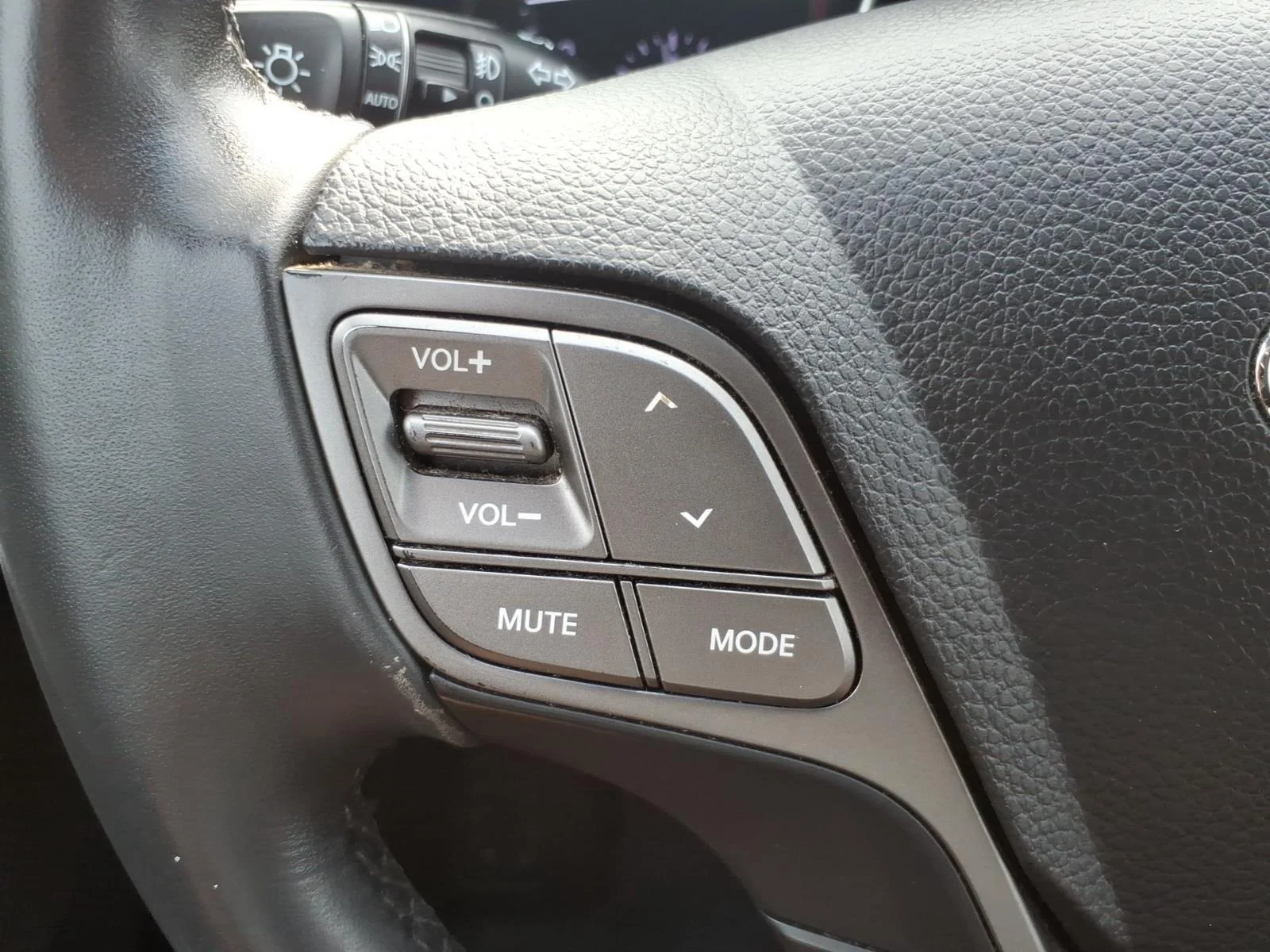 Used 2017 Frost White Pearl Hyundai 2.4L image 15
