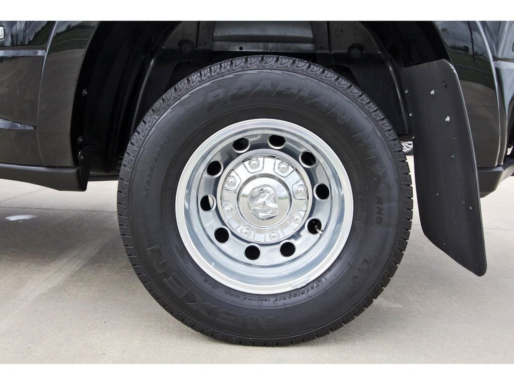 Used 2025 Black Ram Limited image 33