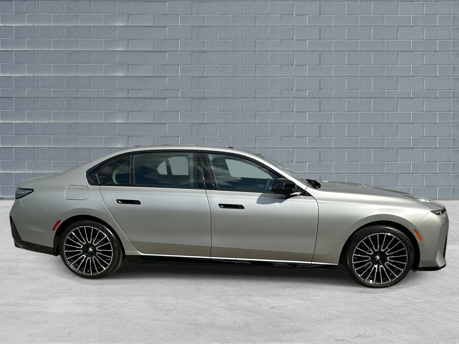 New 2027 Frozen Space Silver Metallic BMW 740i image 3