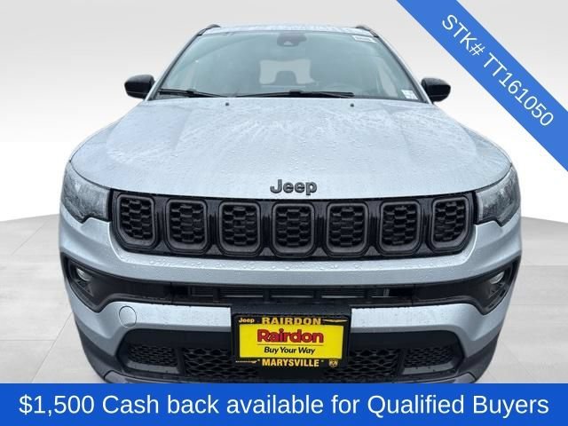 New 2026 Silver Zynith Metallic Clearcoat Jeep Latitude Altitude image 2