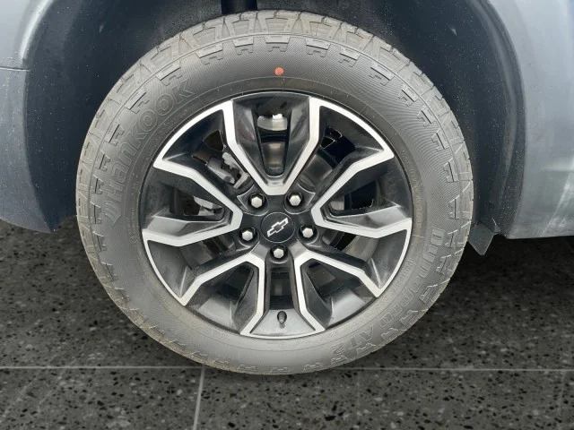 Used 2024 Summit White Chevrolet ACTIV image 14