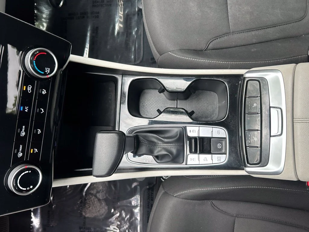 Used 2023 Gray Hyundai SEL image 18