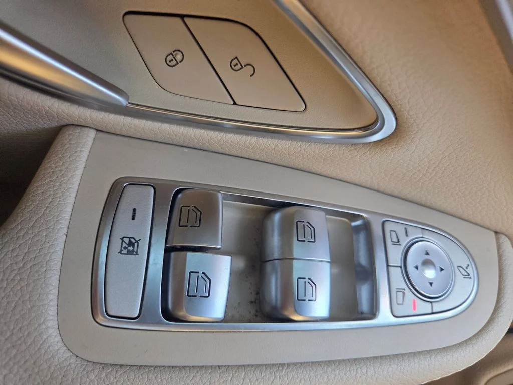 2017 Mercedes-Benz C-Class C300 Sport - Photo 19