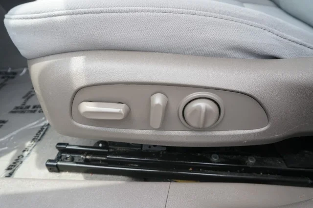 Used 2022  Chevrolet LT image 13