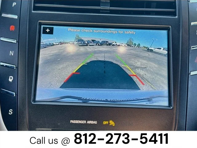 Used 2019 White Lincoln Select image 14