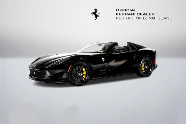 2022 Ferrari 812 GTS 