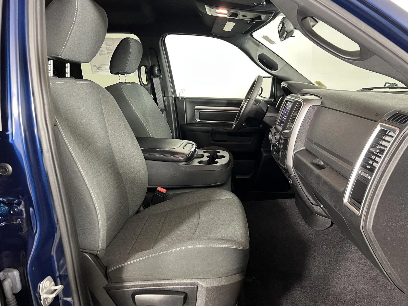 Used 2021 Patriot Blue Pearlcoat Ram Warlock image 23