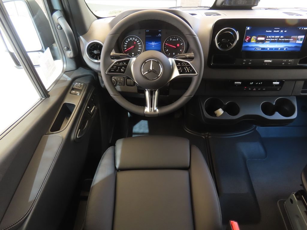 New 2026  Mercedes-Benz Cargo 144 WB image 10