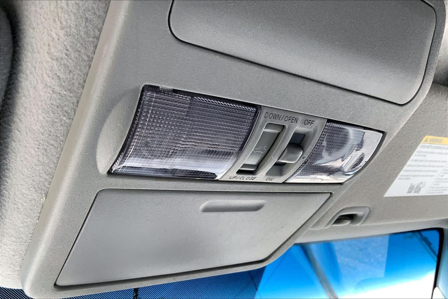 Used 2019 Gun Metallic Nissan SL image 28