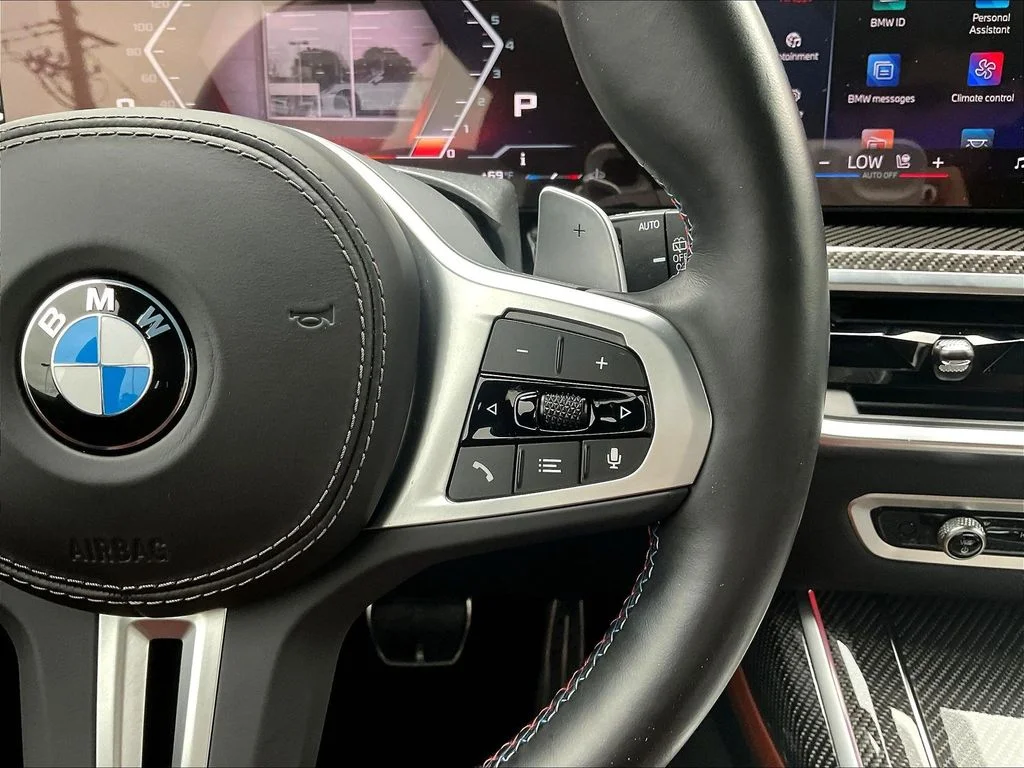 Used 2024 White Metallic BMW M60i image 12