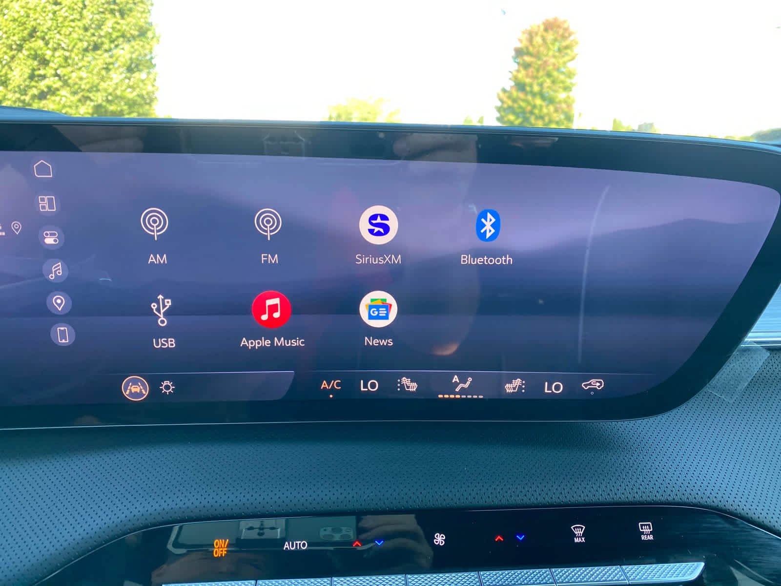 2027 Buick Enclave Preferred - Photo 18