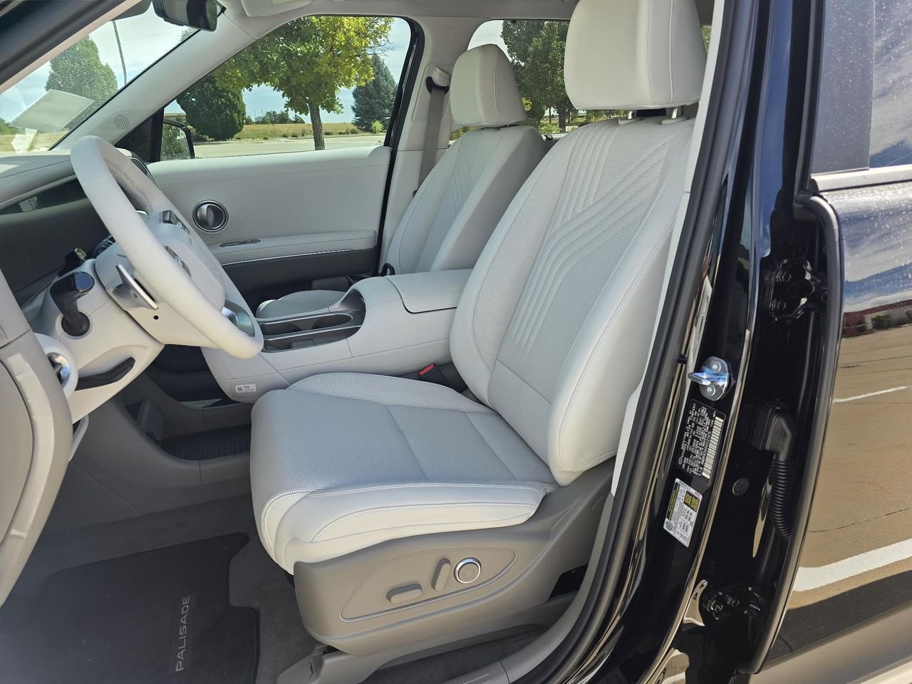 New 2027 Abyss Black Pearl Hyundai SEL Premium 7P image 14
