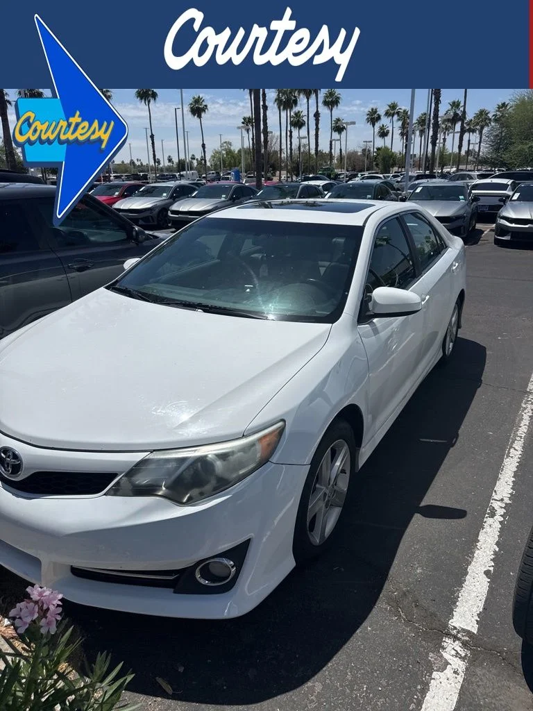 2014 Toyota Camry SE