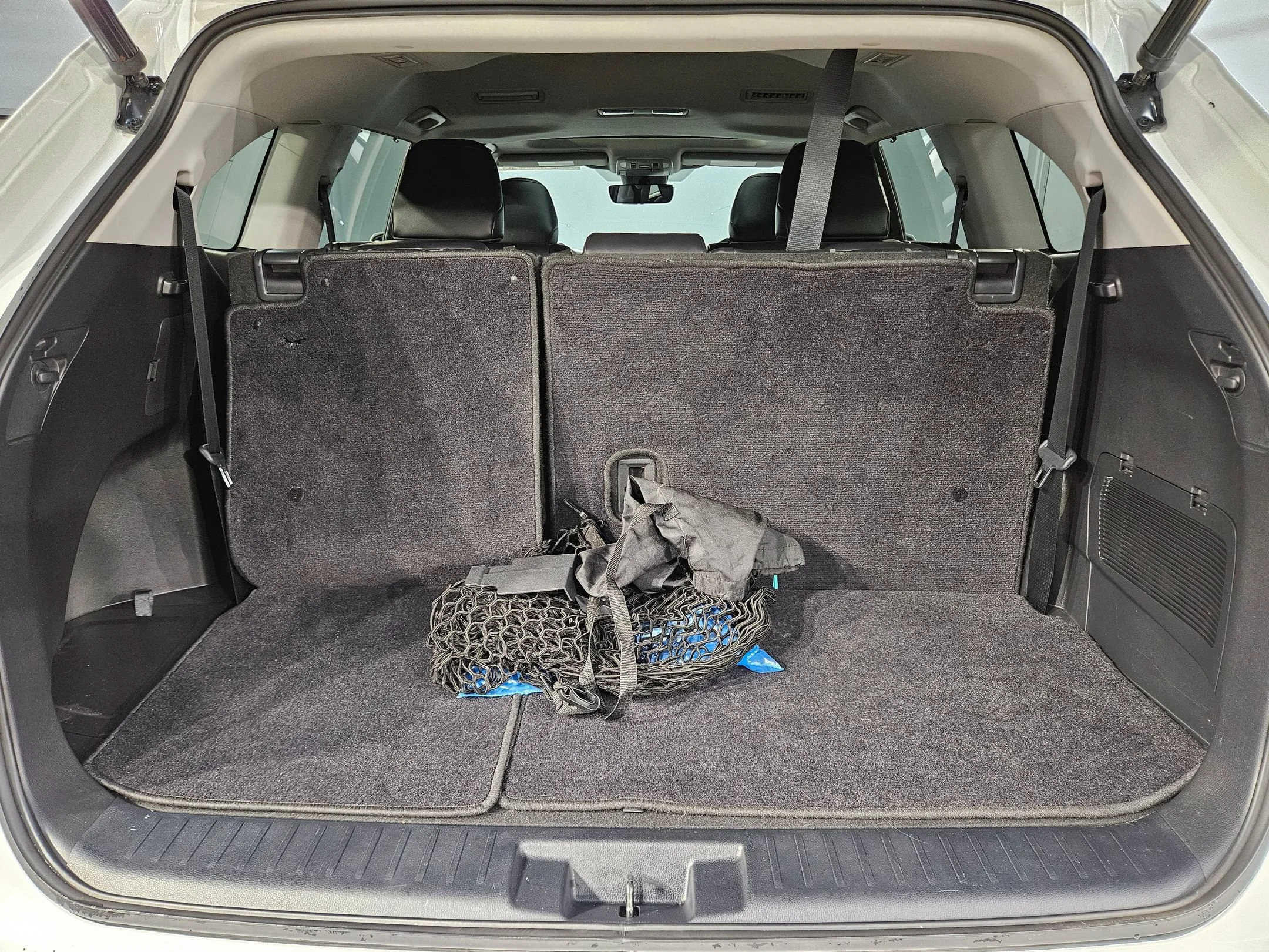 Used 2021 Blizzard Pearl Toyota XLE image 18