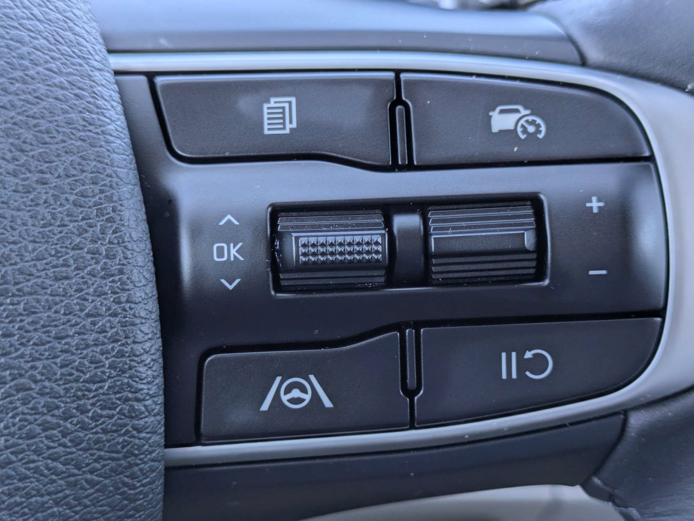 Certified Used 2024 Gravity Gray Kia EX image 30