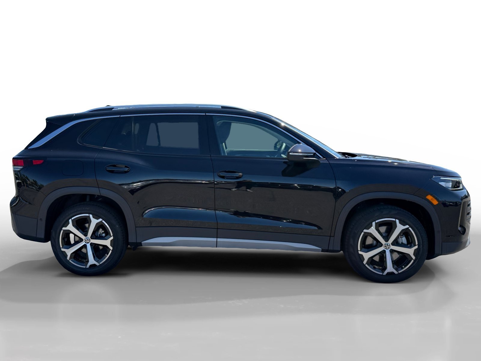 New 2026 Black Pearl Volkswagen SE image 6