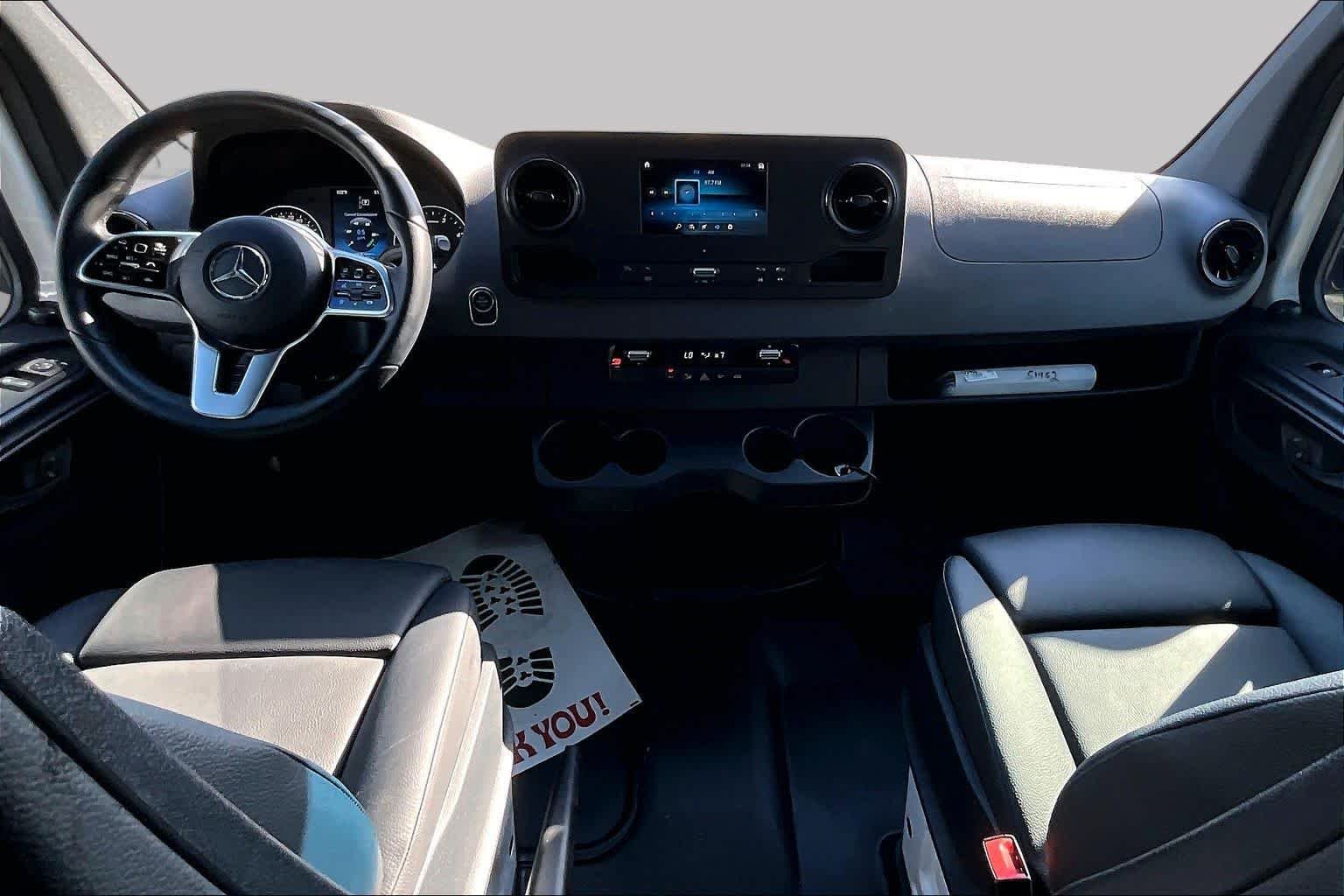 Used 2022 Arctic White Mercedes-Benz  image 16
