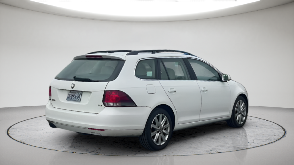 Used 2012 White Volkswagen 2.0L TDI image 7