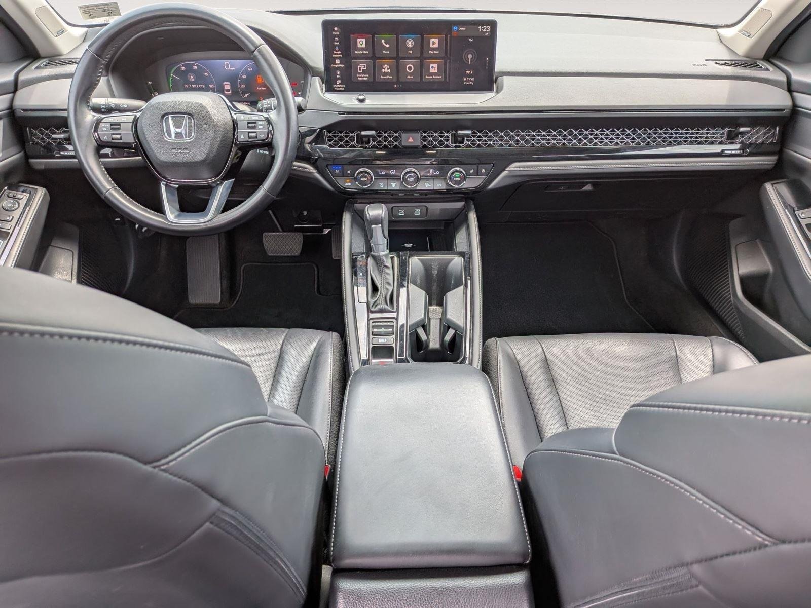 Used 2024 Urban Gray Pearl Honda Touring image 57