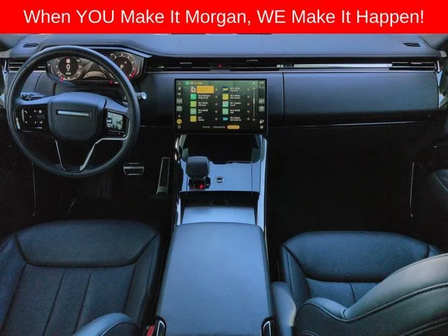 Used 2025  Land Rover Dynamic SE image 17