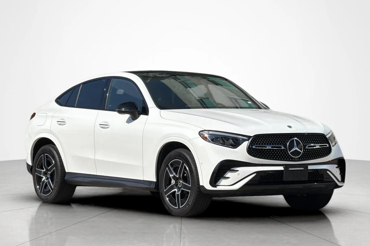 Certified Used 2024 Polar White Mercedes-Benz GLC 300 image 7
