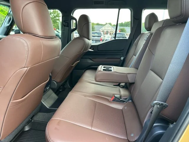Used 2027  Toyota Base image 15
