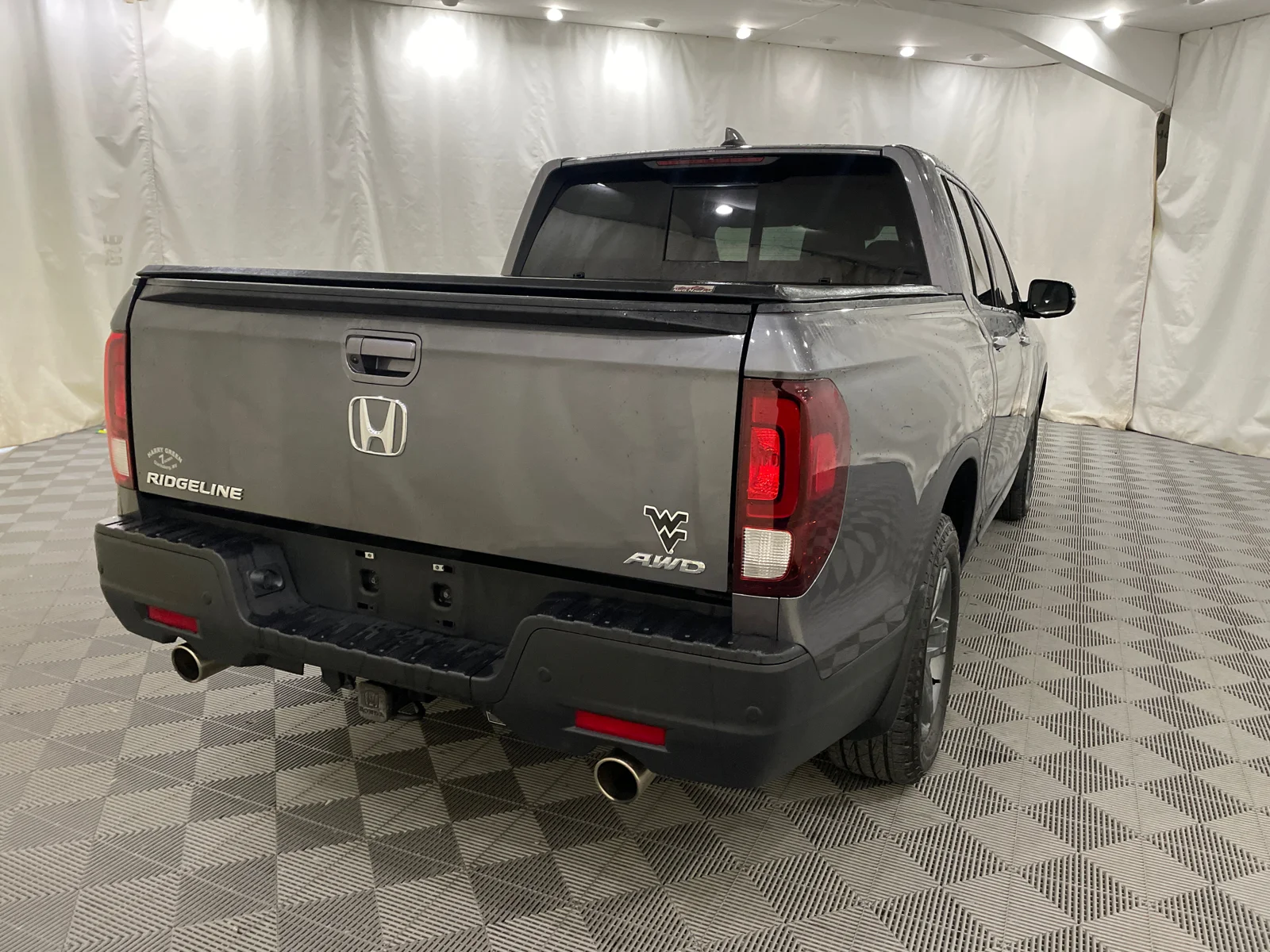 Used 2023 Pacific Pewter Metallic Honda RTL-E image 5