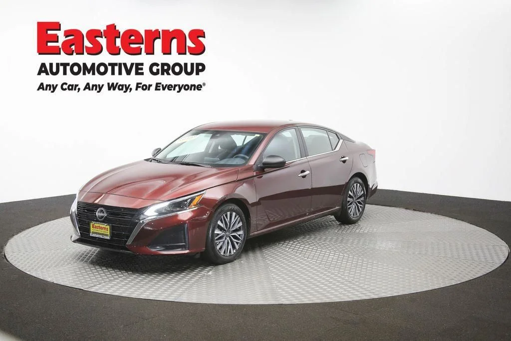 Used 2025 Red Nissan 2.5 SV image 56