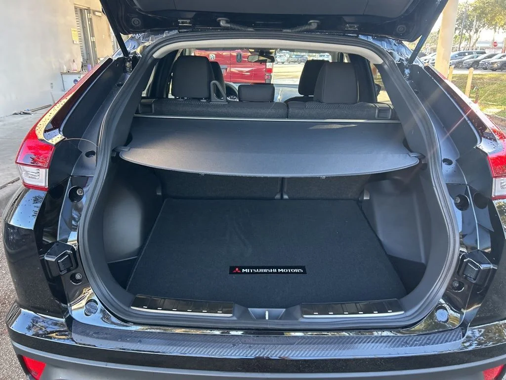 New 2026 Black Mitsubishi LE 1.5T S-AWC image 28