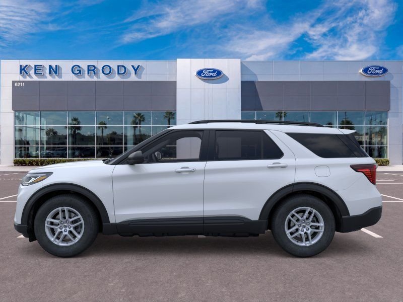 New 2026 Space White Metallic Ford Active image 4